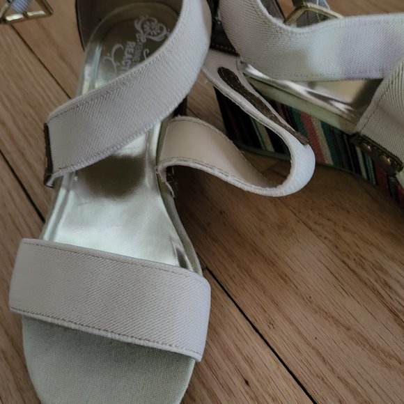 New Kenneth Cole Wedge Sandals - Picture 2 of 5